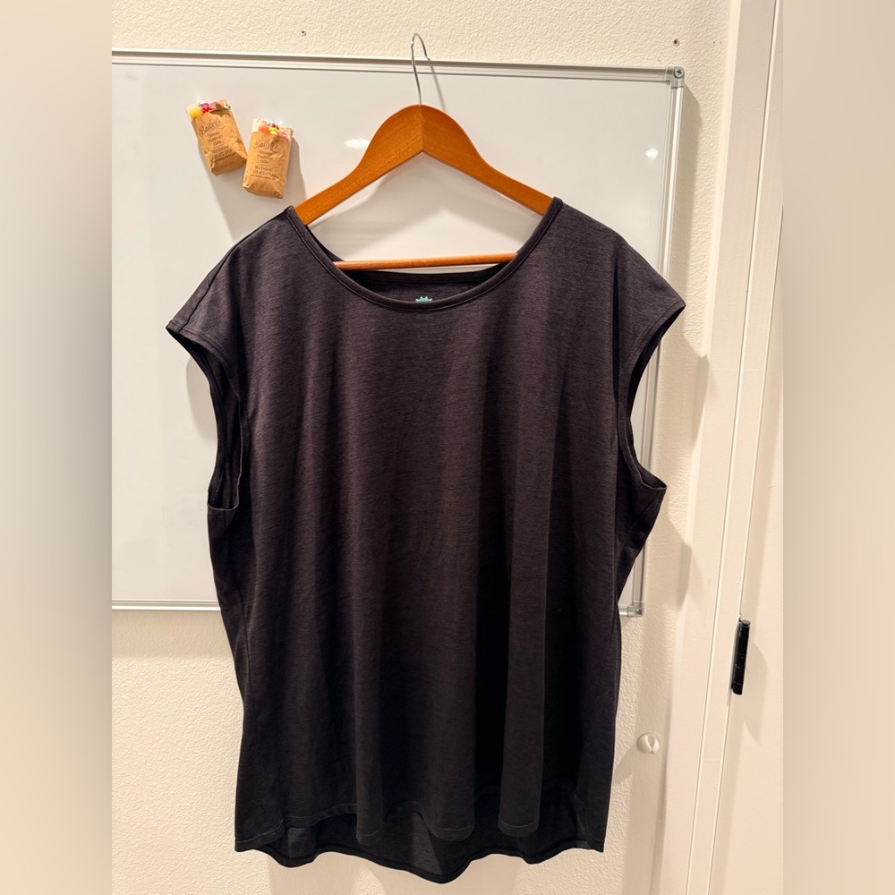 Classic Black Women's Muscle Tee